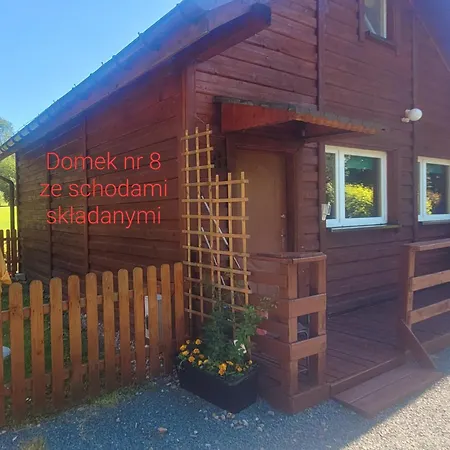 Stanica Pod Zadzierna Domki Caloroczne Lubawka Room photo