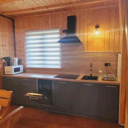 Stanica Pod Zadzierna Domki Caloroczne Lubawka Exterior photo