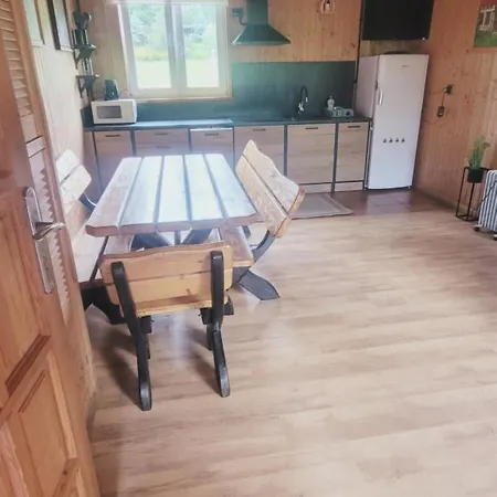 Stanica Pod Zadzierna Domki Caloroczne Lubawka Room photo