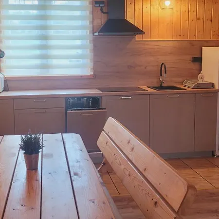 Stanica Pod Zadzierna Domki Caloroczne Lubawka Room photo