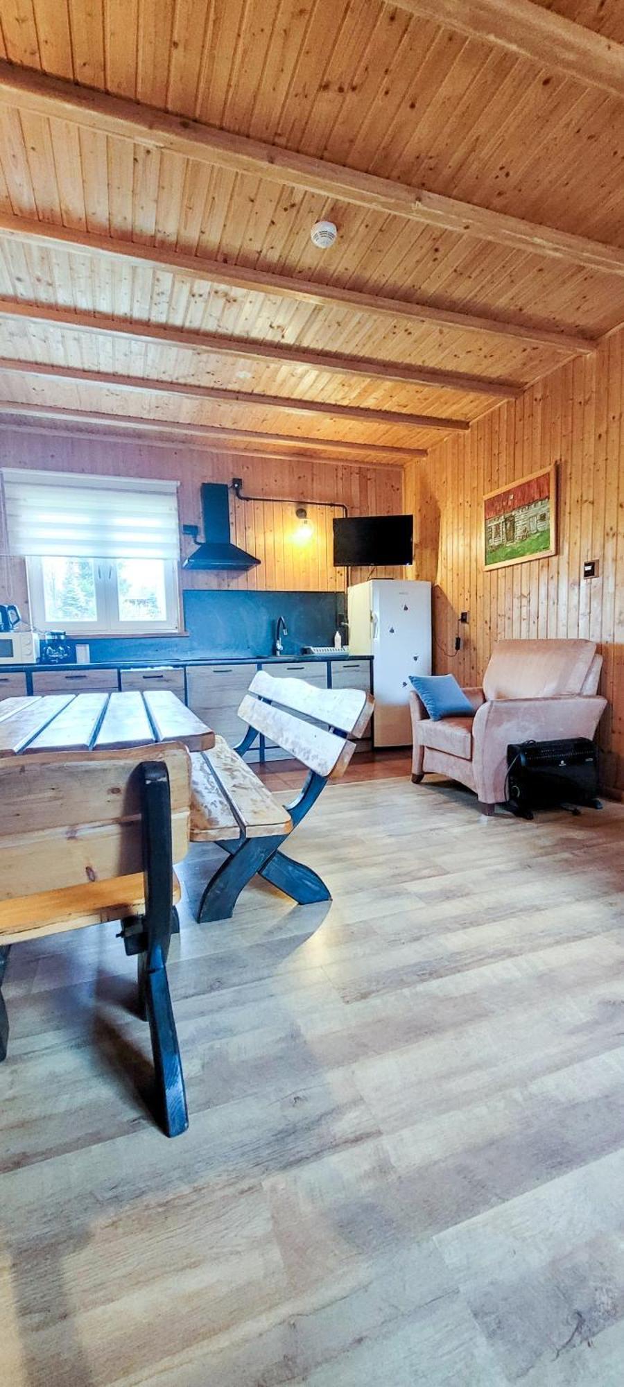 Stanica Pod Zadzierna Caloroczne