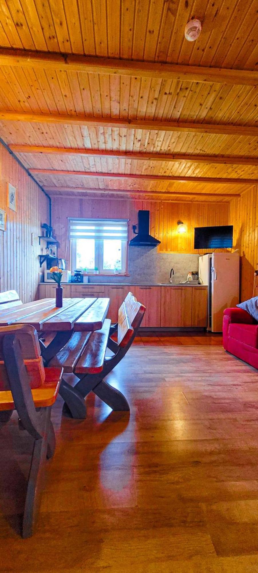 Stanica Pod Zadzierna Caloroczne Chalet *