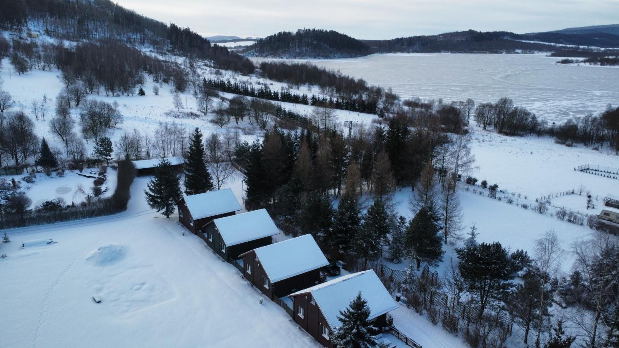 Stanica Pod Zadzierna Caloroczne Chalet *